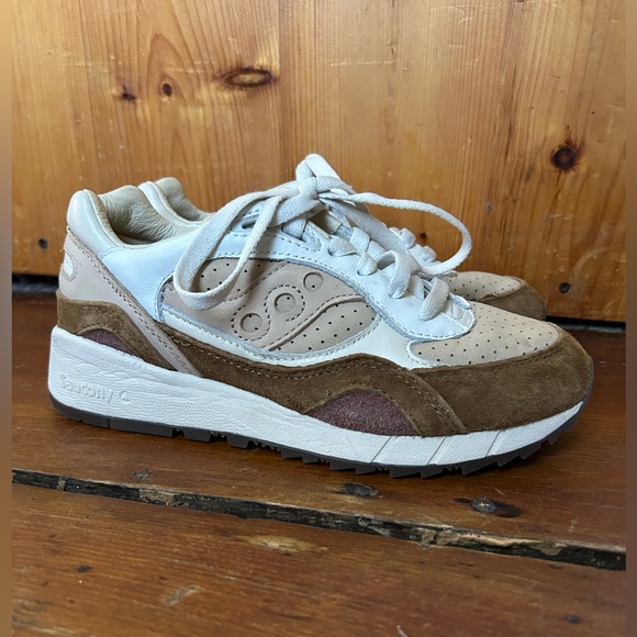 Saucony Women's Shadow 6000 Low Top Sneakers - Sand  7 - Picture 1 of 7